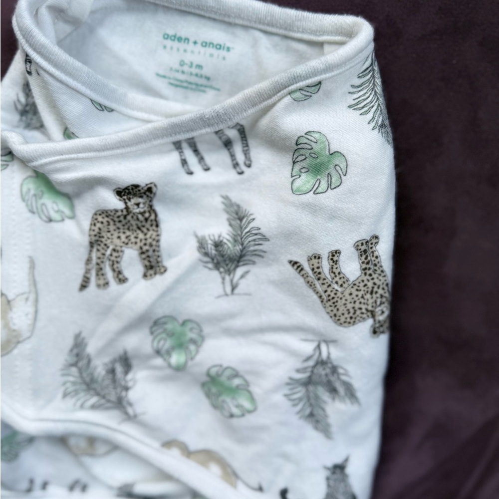 aden + anais essentials swaddle • 0-3m (NWOT) - Picture 2 of 5